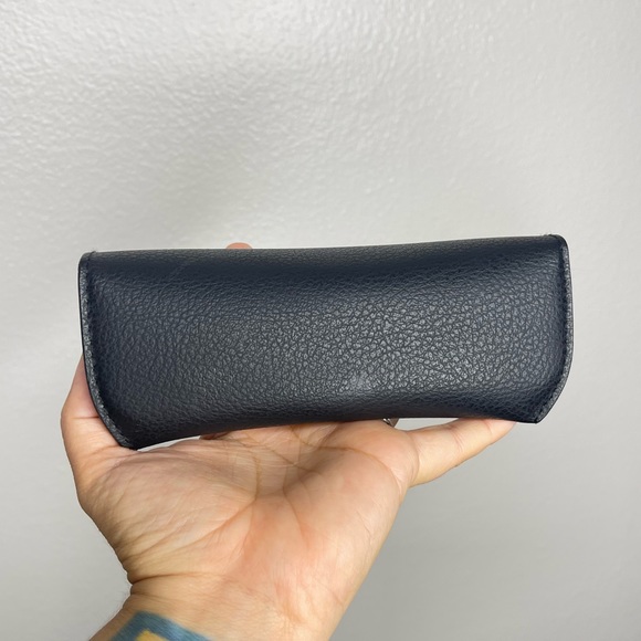 Ray Ban Black Leather Sunglass Case Button Snap - Picture 2 of 6